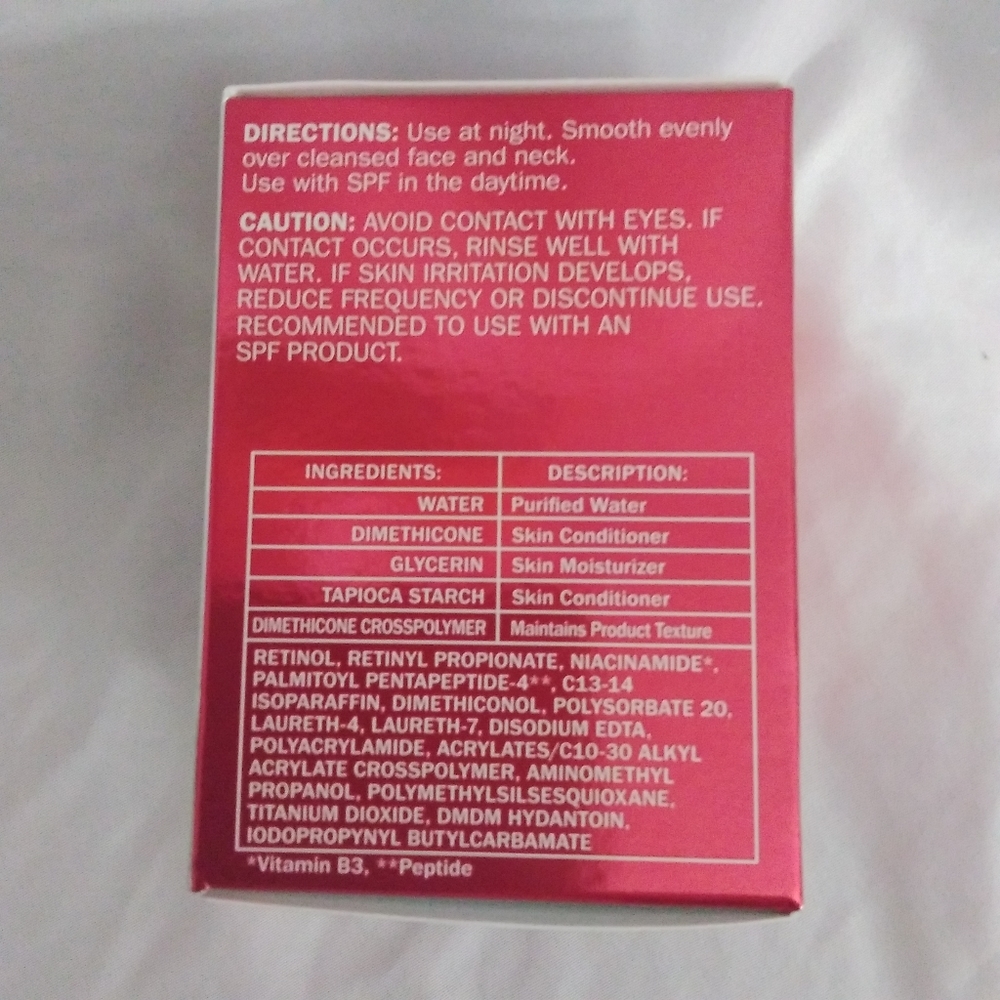 Olay Regenerist Retinol 24 +Peptide Night Hydrating Moisturizer 1.7 oz N… - Picture 4 of 10